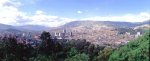 centro de Medellín y otros lugaressdesde el cerro Nutivara.jpg