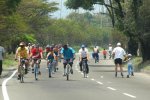 ciclovía en Medellín.jpg