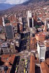 Avenida Oriental en el centro de Medellín.jpg