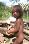 niño nativo de Amazonas Col..jpg