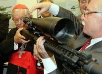 arma vaticano.jpg