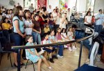 culto domingo dia del padre algunos niños adelante.JPG