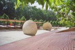 Med. Parque de los deseos tomè a conchas acùsticas..JPG