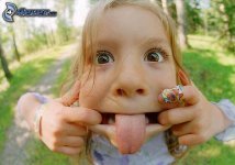 sacar-la-lengua,-caras,-nino-129890.jpg
