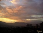 atardecer Medellinense---.jpg