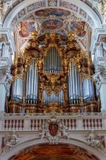 Pipe organ Pissau Cathedral.jpg