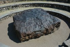 1540px-Namibie_Hoba_Meteorite_02.jpeg