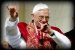 Benedito XVI y la senal satanica de los dedos1.jpg
