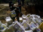 cajas tiradas.jpg