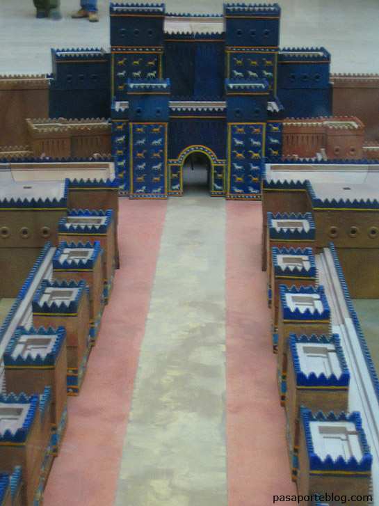 maqueta-puertas-babilonia.jpg