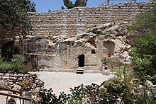 220px-Jerusalem_Garden_Tomb_%2843300924231%29.jpg