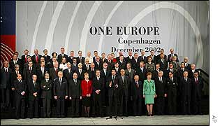 _38591895_021215europa300.jpg