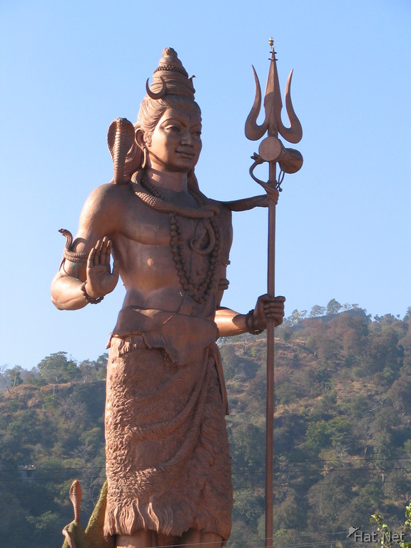 041206005712_shiva_with_a_trident.jpg