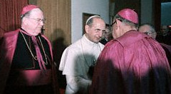 Pablo_VI_y_cardenales_diciembre_1965_vaticano.jpg