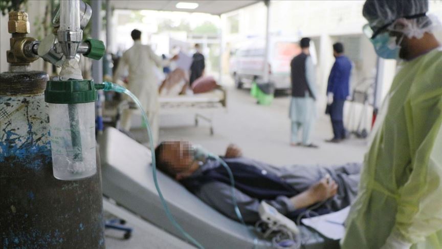 Más de 10 millones de afganos están infectados con COVID-19