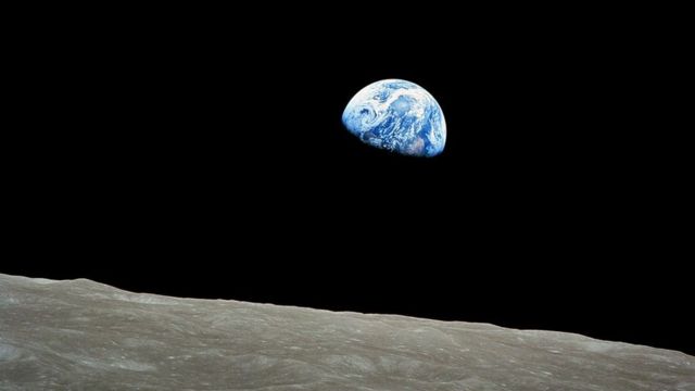 _92397080_nasa-apollo8-dec24-earthrise.jpg